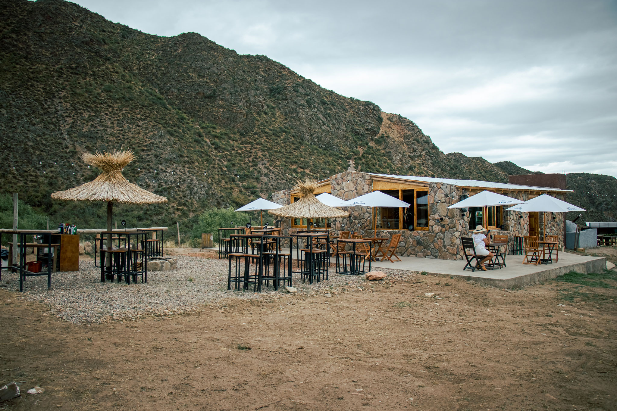 La terraza y el refugio
